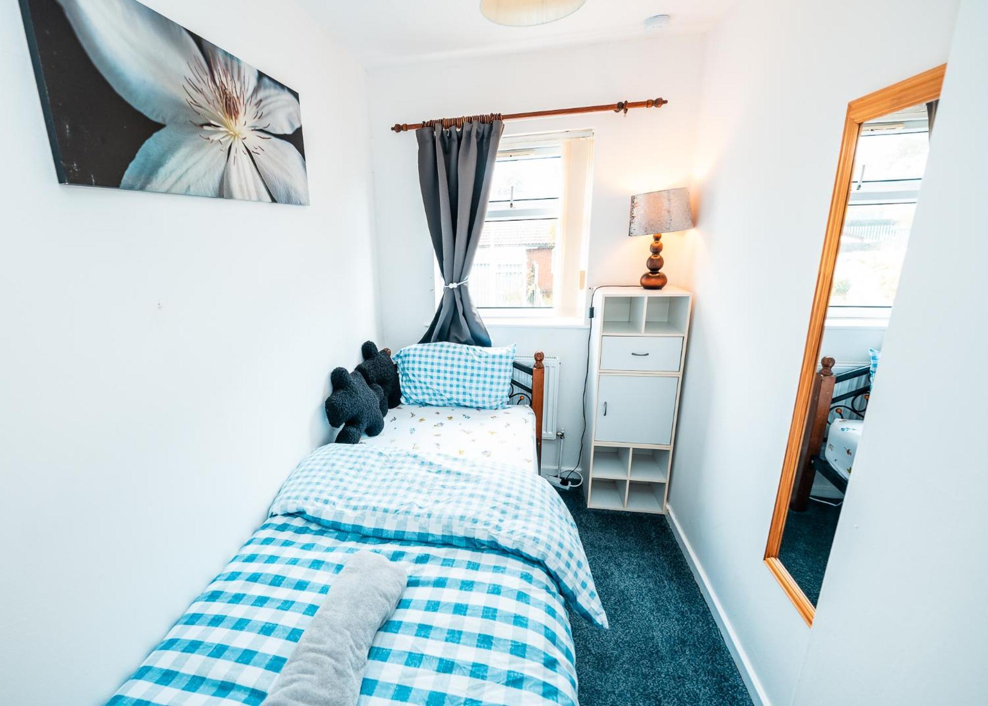 Retreat For Families Workers Contractors And Event Goers Holiday home Manchester