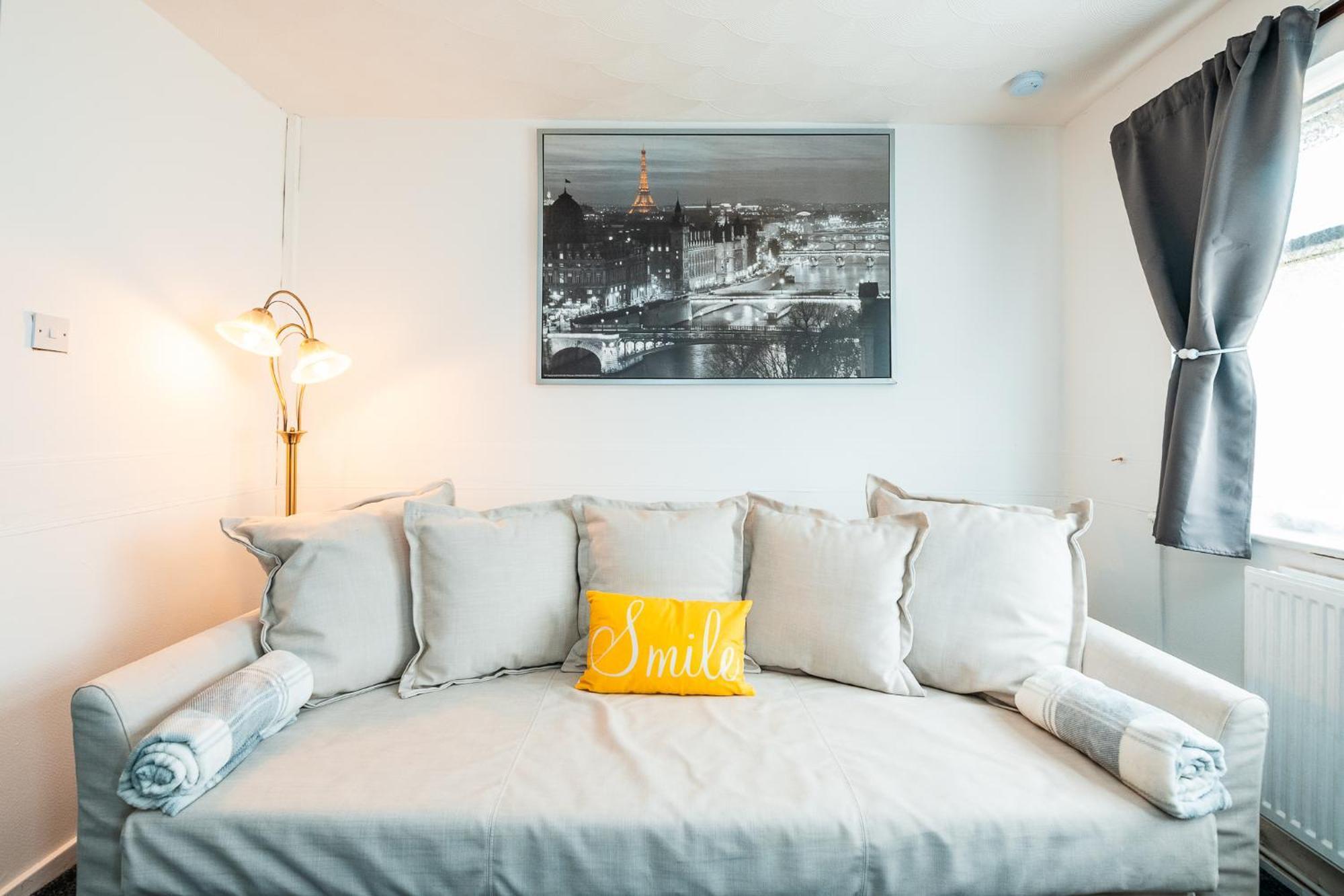 Holiday home Retreat For Families Workers Contractors And Event Goers *
